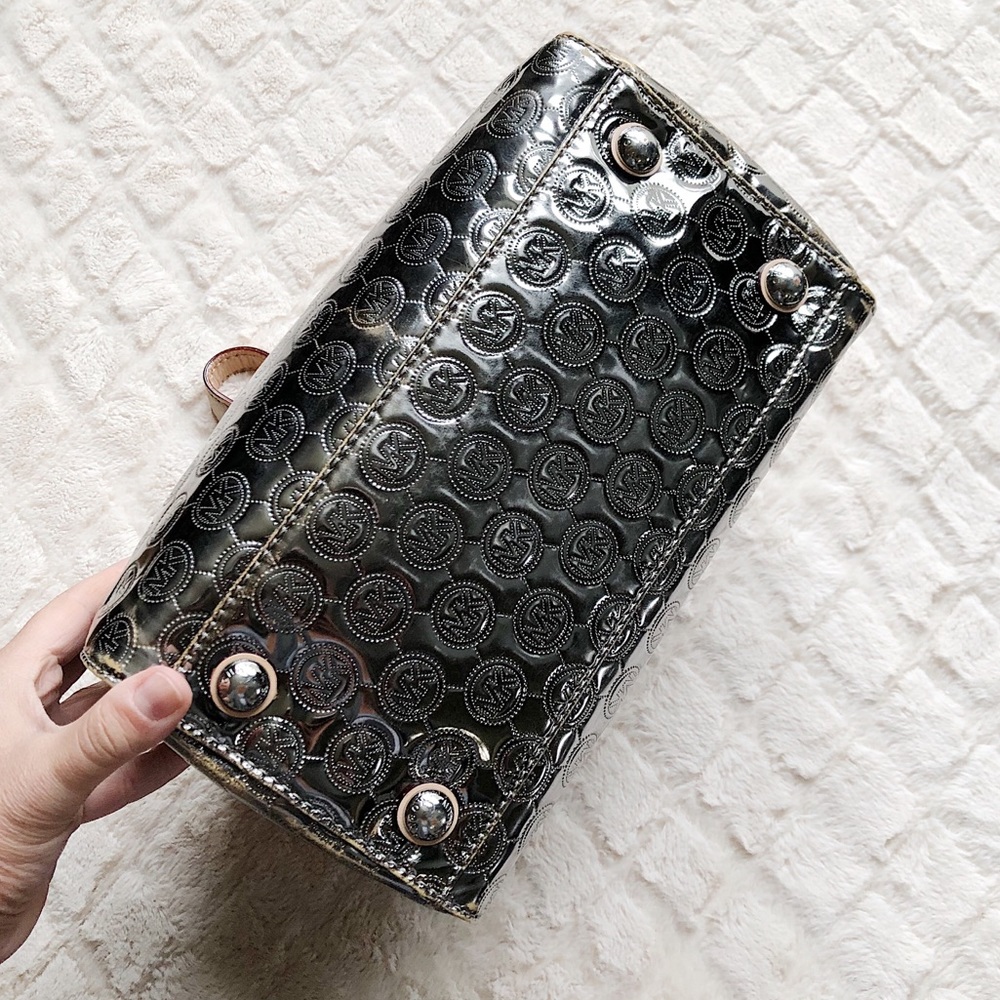 MICHAEL KORS Grayson Metallic Monogram Satchel - Picture 4 of 8